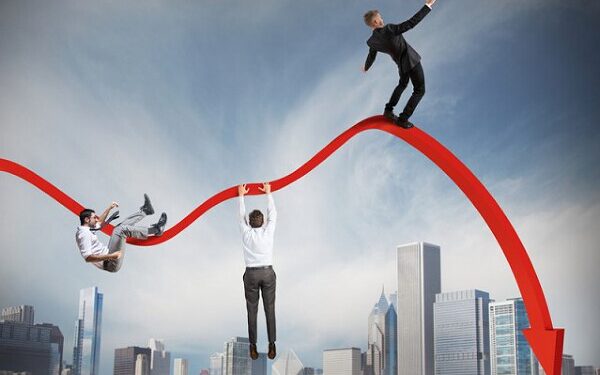 iWealth Investments báo lỗ nặng