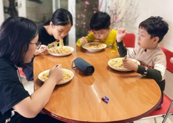“Không phải sơn hào hải vị nhưng con luôn yêu cơm mẹ nấu nhất”, tâm sự của mẹ 8x khiến chị em suy ngẫm