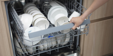 Khi mua máy rửa bát, bạn chỉ cần xem xét 3 điểm này để đảm bảo mình không mua nhầm