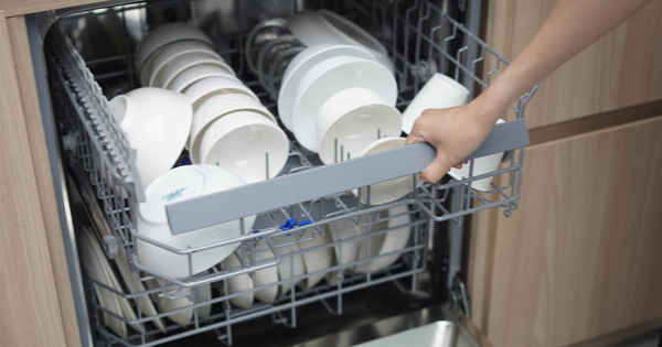 Khi mua máy rửa bát, bạn chỉ cần xem xét 3 điểm này để đảm bảo mình không mua nhầm