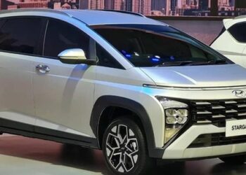 Giá chỉ hơn 400 triệu đồng, đây là mẫu xe MPV rẻ nhất Việt Nam: Ồ ạt nhận cọc!