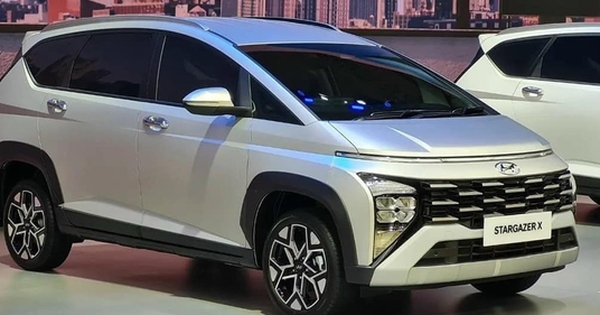 Giá chỉ hơn 400 triệu đồng, đây là mẫu xe MPV rẻ nhất Việt Nam: Ồ ạt nhận cọc!