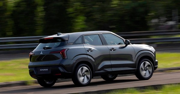 Top 10 ô tô bán chạy nhất tháng 3/2024: Toyota lấy lại phong độ, 1 xe “lạ” bất ngờ ‘ẵm’ top 3