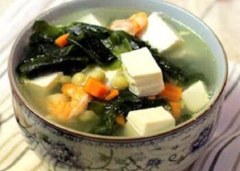 Cách nấu canh rong biển ngọt thanh chuẩn vị