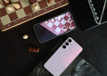 Dưới 10 triệu đồng, chuyên gia công nghệ sẽ chọn chiếc điện thoại nào?