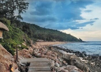 Bãi biển ‘tỷ USD’ ít người biết, chi phí du lịch chỉ 2-3 triệu đồng