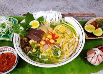 Bí quyết nấu phở gà ngon chuẩn vị tại nhà