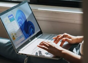 Cựu kỹ sư Microsoft chê hiệu suất Windows 11 “tệ đến nực cười”
