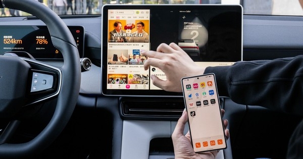 Đi ngược VinFast, hãng xe điện này vừa ra mắt smartphone riêng: Giá tận 25 triệu đồng, nhưng mua xe sẽ được tặng miễn phí