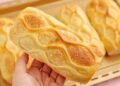 Làm bánh mì thơm phức, ngon lại tốt cho da dùng để ăn sáng hay thưởng thức cùng trà chiều ngày nghỉ lễ