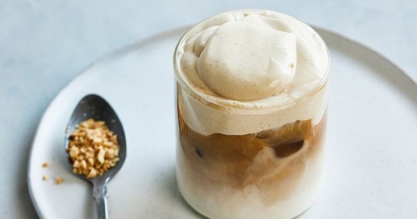 Cách pha cà phê cực dễ, mới lạ mà thơm ngậy và mát lạnh
