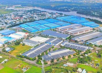 SIP dự báo lợi nhuận năm nay giảm 21%, muốn thưởng hơn 1,4 triệu cổ phiếu ESOP giá 0 đồng