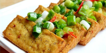 Cách làm đậu hũ tẩm xì dầu thơm béo hao cơm