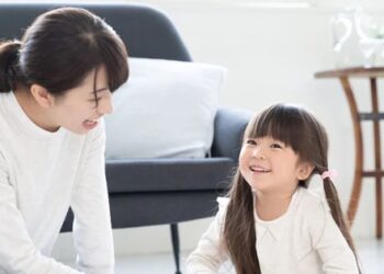 Lập quy tắc và thời gian biểu để con không lười biếng