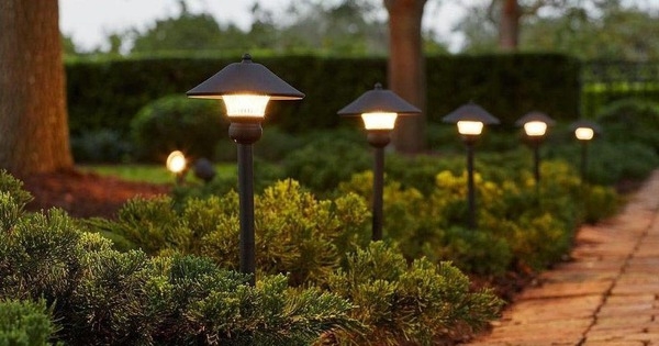 Ngày hè nắng nóng tận dụng ngay đồ dùng năng lượng mặt trời, vừa tiết kiệm tiền điện vừa tận hưởng tiện nghi