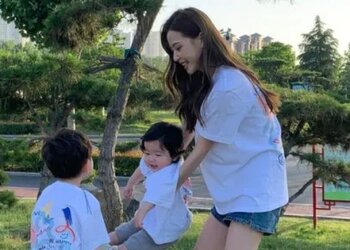 Không cần phải dành cả ngày để chơi với con, cha mẹ áp dụng quy tắc 3 phút này sẽ thấy sự khác biệt