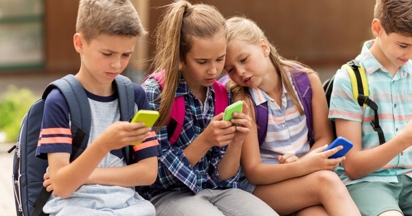 Một bang tại Mỹ sắp cấm học sinh sử dụng điện thoại di động