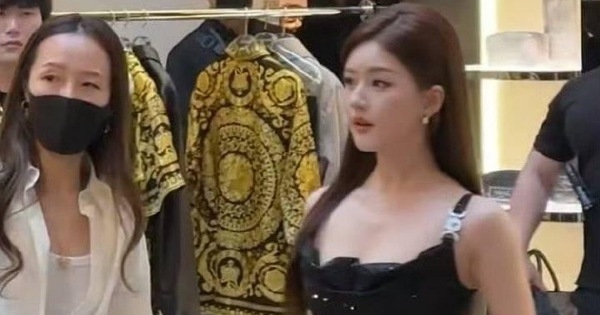 Triệu Lộ Tư lại đi event Versace: Tạo hình đã khá khẩm hơn nhưng có còn bị cam thường hại?