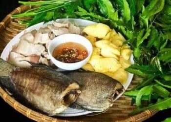Cách làm gỏi sầu đâu khô cá sặc đơn giản