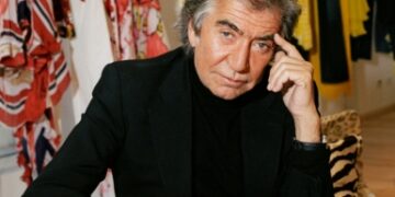 Vĩnh biệt Roberto Cavalli – Nét vẽ rực rỡ, quyến rũ và táo báo bậc nhất của làng thời trang Ý