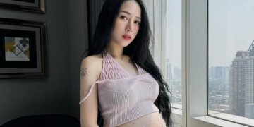 Ái nữ nhà đại gia có siêu xe đắt nhất Việt Nam lấy chồng năm 20 tuổi, đồ hiệu ”chất như núi” trong tư gia, sắp đón ”rồng vàng” ở tuổi 25