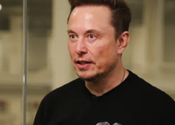Sa thải nhân viên, cổ phiếu giảm mạnh, Tesla và Elon Musk đối mặt với những thử thách chưa từng có