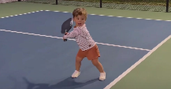 Hội ”không răng” và ”chưa bỏ bỉm” gia nhập đường đua Pickleball cực ngầu, trò chơi “cuốn” cỡ nào mà trẻ nhỏ cũng mê?