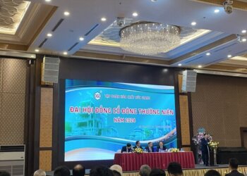 Chủ tịch Hoá chất Đức Giang: Cổ phiếu đang trên đỉnh là tín hiệu mừng cho NĐT lướt sóng và dài hạn, ước lãi 700 tỷ quý I