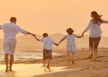 Dạy con hiểu giá trị của gia đình