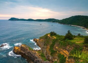Phát hiện bãi đá hoang sơ ngay vùng biển miền Bắc, là nơi đón bình minh cực đẹp, cách Hà Nội hơn 200km