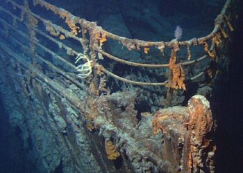 Tại sao xác tàu Titanic vẫn chưa được trục vớt sau 112 năm dù đã xác định được vị trí? Chuyên gia mất 40 năm, dùng công nghệ cao vẫn “bó tay” vì lý do này