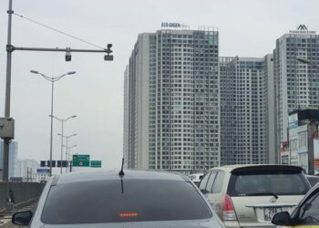 Quản lý đuờng cao tốc bằng hệ thống giao thông thông minh