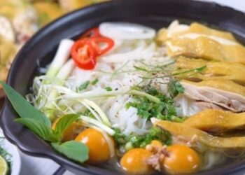 Cách nấu phở gà ngon, chuẩn vị truyền thống