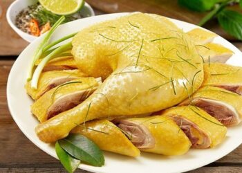 Mẹo luộc gà không cần nước