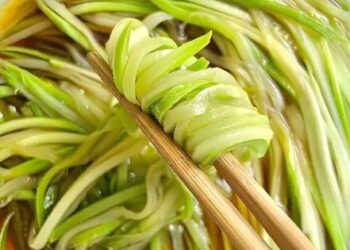 Làm 2 món ngon từ loại quả mùa hè siêu rẻ: Vừa ngon lại thanh nhiệt, thải độc tố, giúp da sáng và mịn màng
