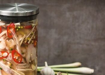 Cách làm tai heo ngâm mắm chua ngọt cực đỉnh