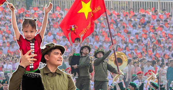Em bé được cưng nhất lễ kỷ niệm chiến thắng Điện Biên Phủ: “Con được chọn ngẫu nhiên, dậy từ 5h30 sáng để tập luyện”