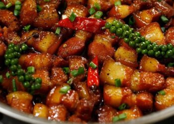 Bí quyết cho món thịt kho tiêu ngon đậm đà, mềm tan trong miệng