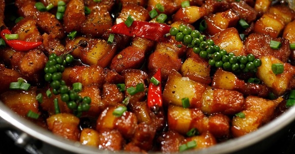 Bí quyết cho món thịt kho tiêu ngon đậm đà, mềm tan trong miệng