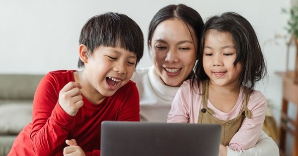 Cha mẹ cần làm gì để bảo vệ quyền riêng tư của trẻ trên môi trường mạng?