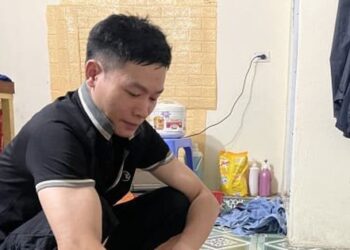 Giá hàng hóa Hà Nội đắt đỏ, công nhân rời phố về quê