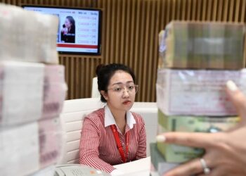 Techcombank, SHB và nhiều ngân hàng vừa tăng mạnh lãi suất tiết kiệm