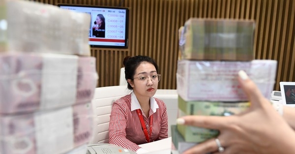 Techcombank, SHB và nhiều ngân hàng vừa tăng mạnh lãi suất tiết kiệm