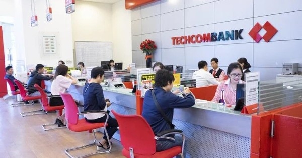 Tăng lãi suất tiết kiệm 3 lần trong chưa đầy 1 tháng, lãi suất cao nhất tại Techcombank hiện giờ bao nhiêu?