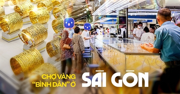 Chợ bán vàng “bình dân” nhất Sài Gòn: Giá vàng tăng cao nhưng cuối tuần vẫn hút khách ghé mua trang sức