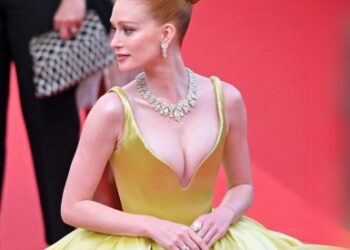 #Cannes2024 – Dương Tử Quỳnh diện đầm Bottega Veneta, Yoona và Han So Hee ra mắt lần đầu tiên