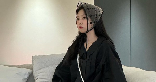 Jennie và hot girl châu Á đang đồng loạt hoá “bà cụ non”, đu trend ngay cho khỏi sống chậm bạn ơi!