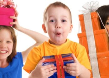 Chọn quà tặng cho bé Ngày Quốc tế Thiếu nhi 1/6