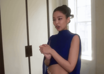 Kệ lời chê bai, Jennie vẫn ưng ý tạo hình tại Met Gala 2024, đặc biệt mê mẫu váy mất 200 giờ hoàn thành