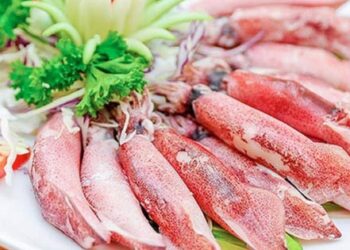 Bật mí cách làm mực hấp cả nhà ai cũng mê